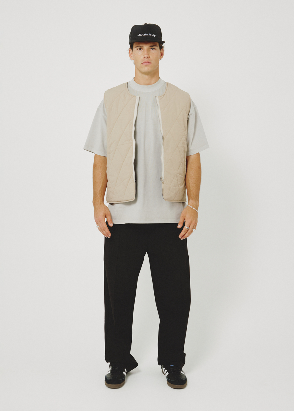 TWO-WAY QUILTED VEST - TAN / BLACK | COMMONERS | Mad About The Boy