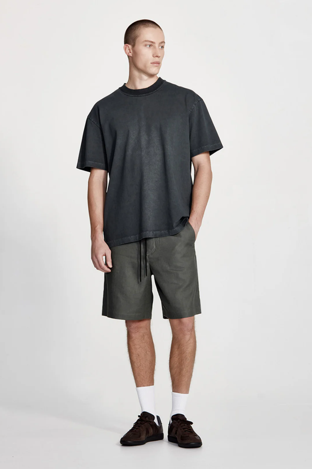 LINEN BLEND STUDIO SHORT FOG | COMMONERS | Mad About The Boy