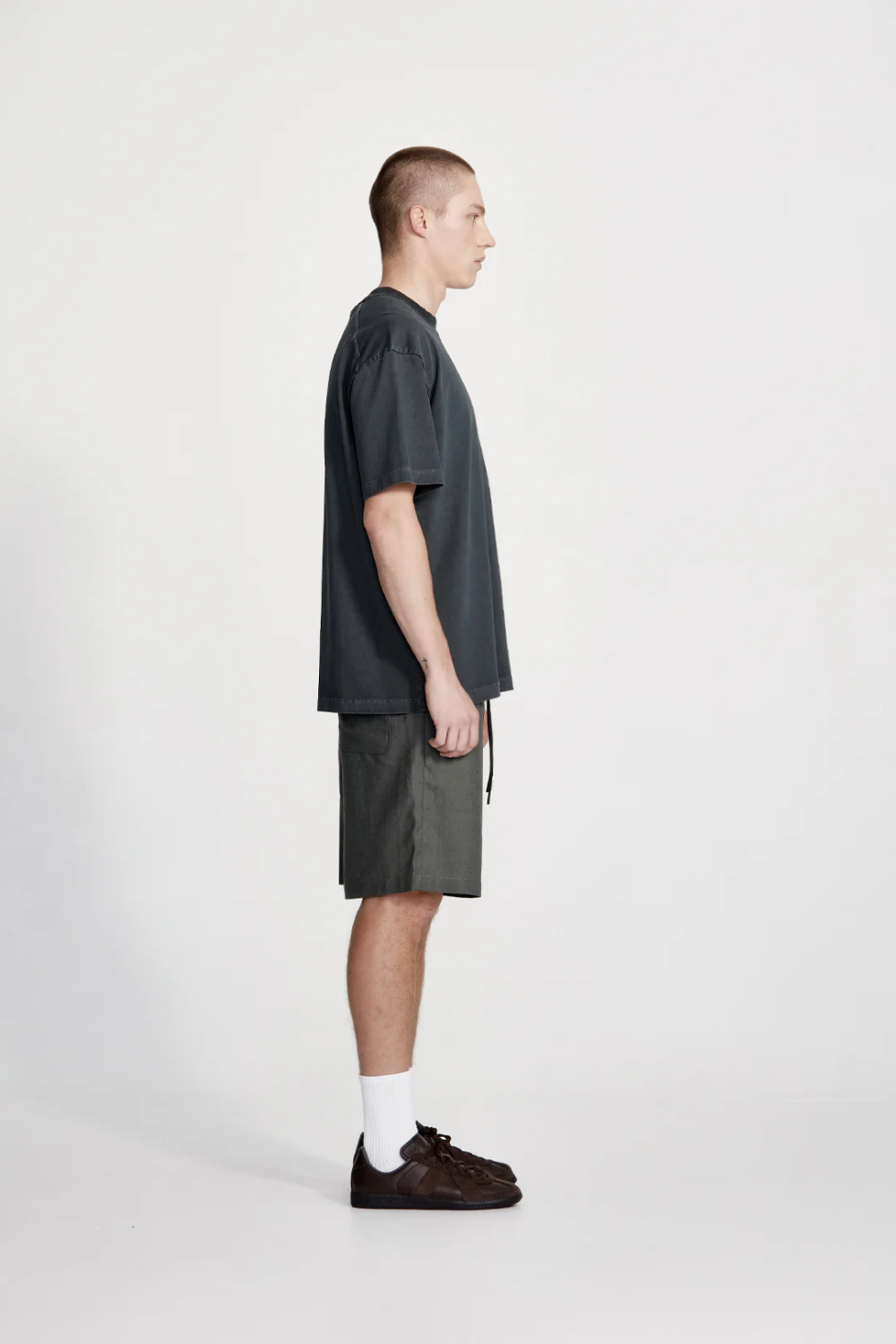 LINEN BLEND STUDIO SHORT FOG | COMMONERS | Mad About The Boy