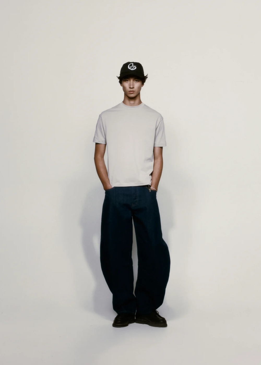 Slim Tee / Stone Grey | PORTER JAMES SPORTS | Mad About The Boy