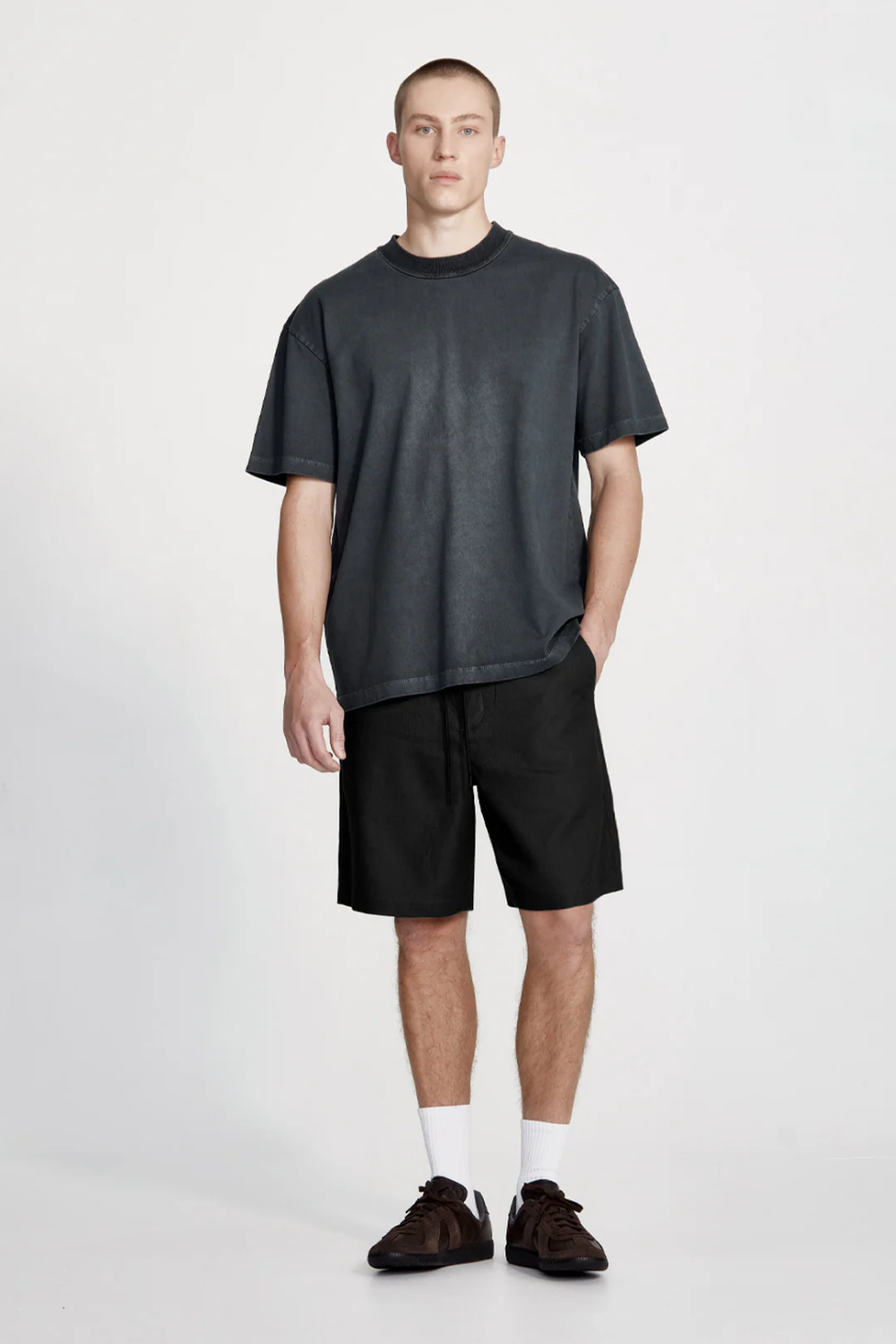 LINEN BLEND STUDIO SHORT BLACK | COMMONERS | Mad About The Boy