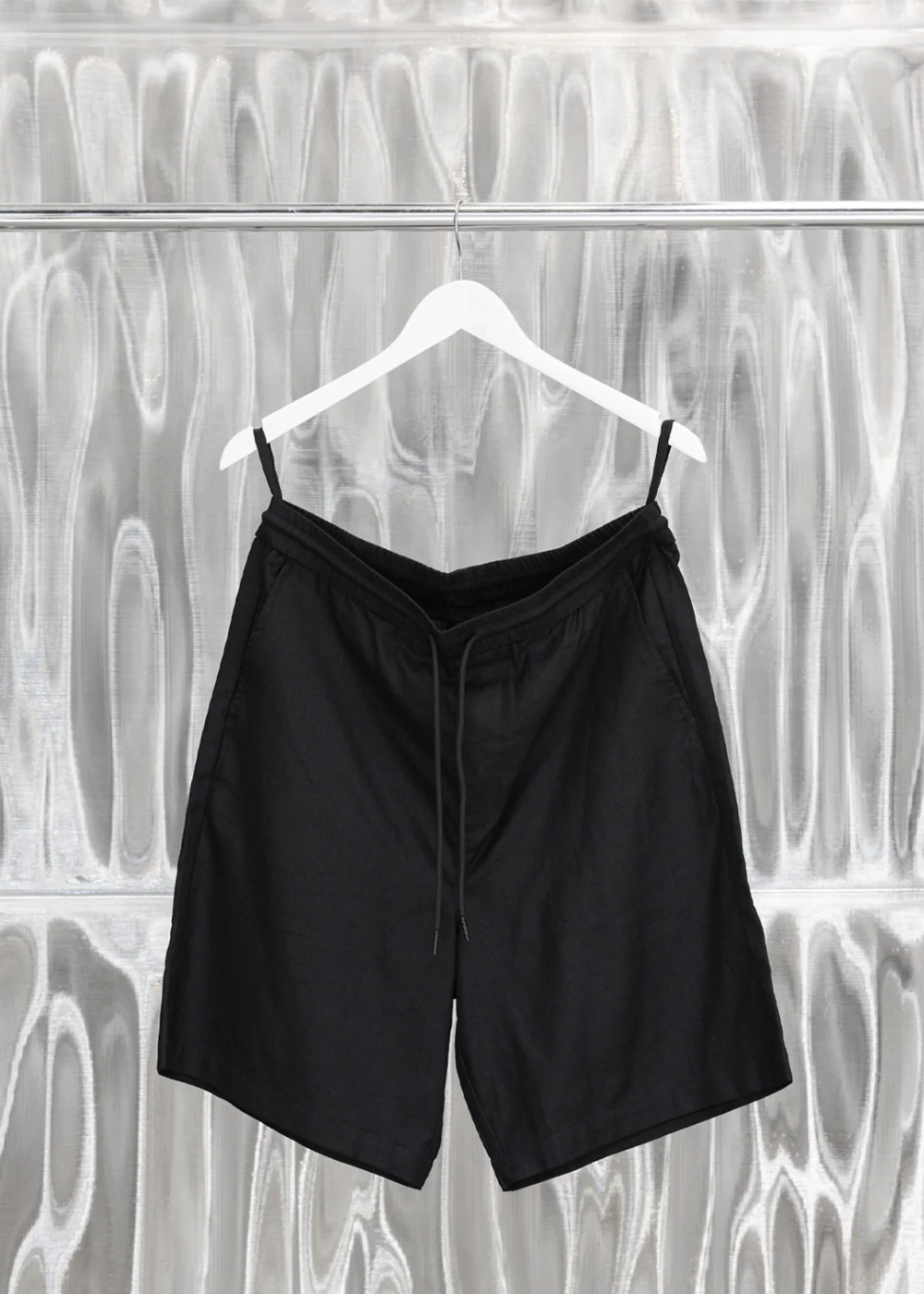 LINEN BLEND STUDIO SHORT BLACK | COMMONERS | Mad About The Boy