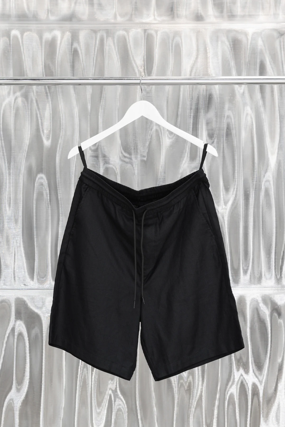 LINEN BLEND STUDIO SHORT BLACK | COMMONERS | Mad About The Boy