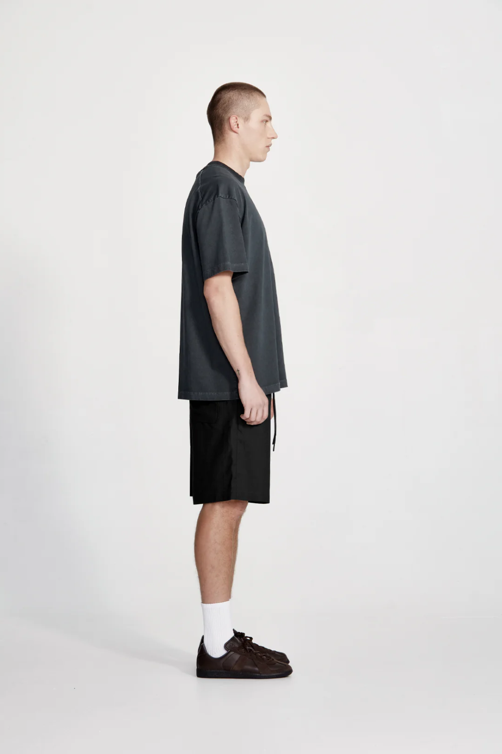 LINEN BLEND STUDIO SHORT BLACK | COMMONERS | Mad About The Boy