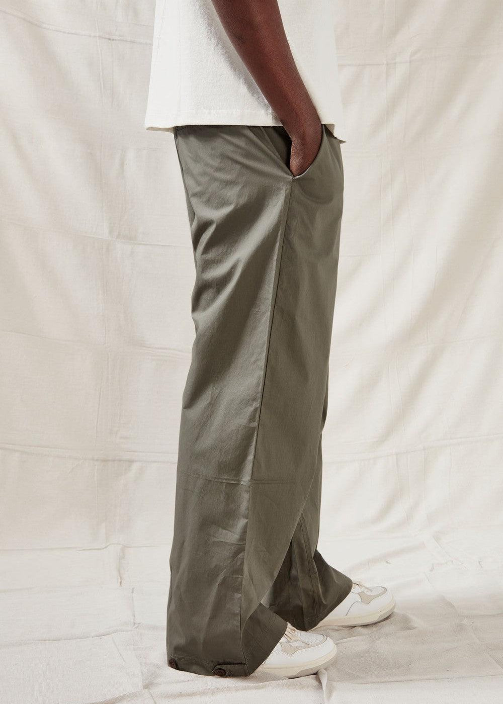 Commoners Loose Fit Pant / Olive Grey | COMMONERS | Mad About The Boy
