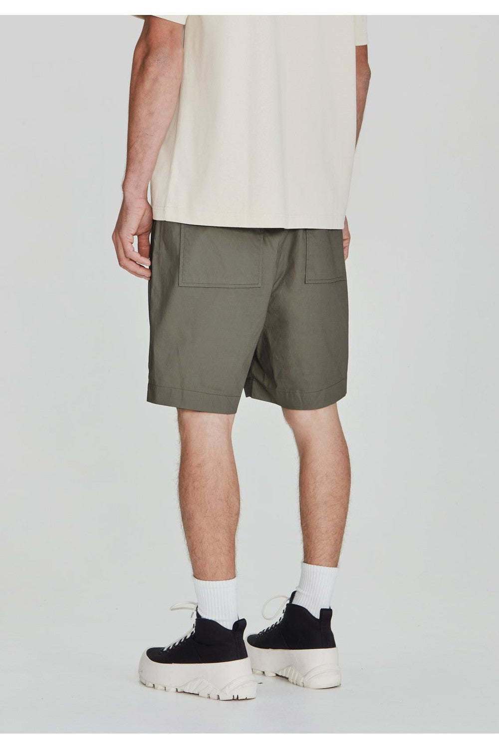 Commoners Cotton Walkshort Olive | COMMONERS | Mad About The Boy