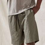 Commoners Cotton Walkshort Olive | COMMONERS | Mad About The Boy
