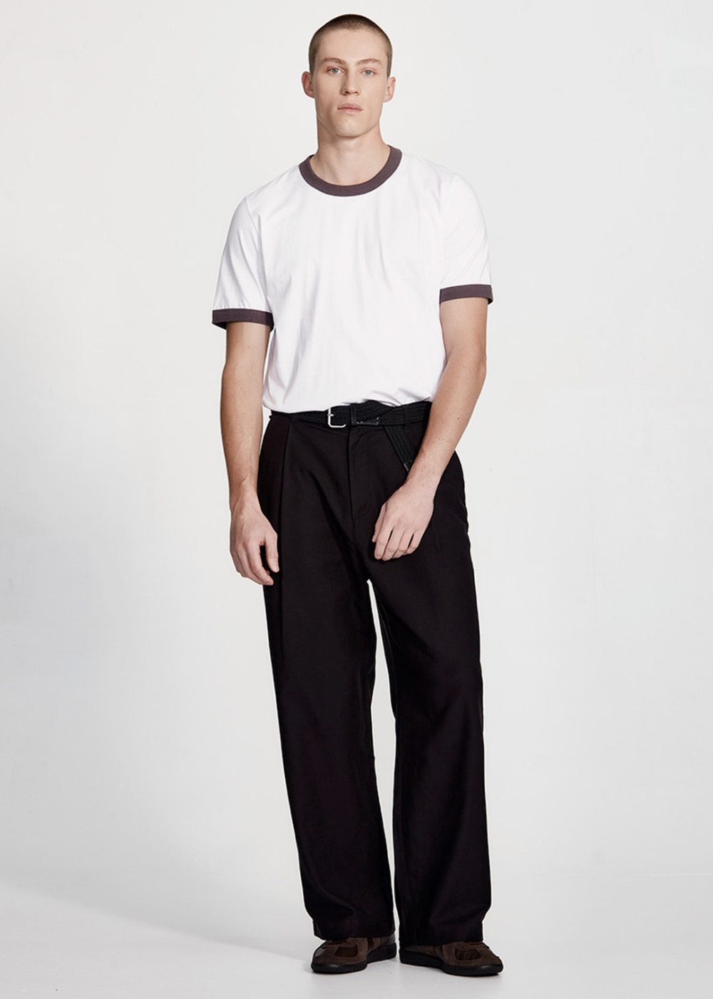 Commoners Wide Leg Pleated Trouser, Black | COMMONERS | Mad About The Boy