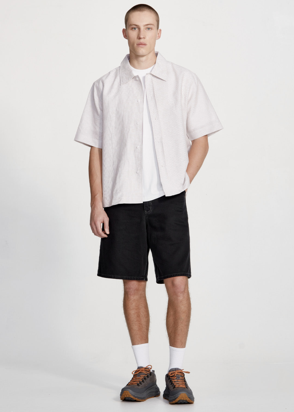 Commoners Carpenter Short, Vintage Black | COMMONERS | Mad About The Boy
