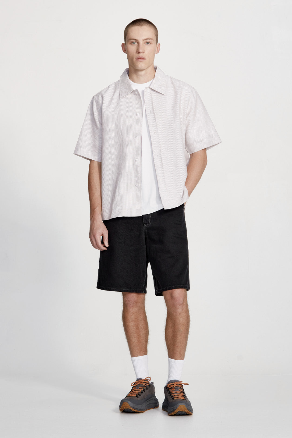 Commoners Carpenter Short, Vintage Black | COMMONERS | Mad About The Boy