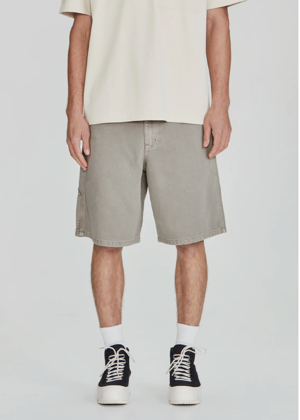 Commoners Carpenter Short Vintage Smoke | COMMONERS | Mad About The Boy