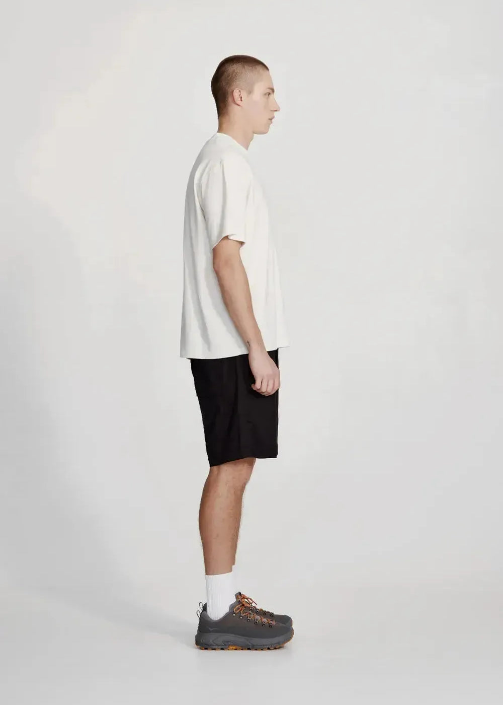 Cotton Walkshort Black - COMMONERS | COMMONERS | Mad About The Boy