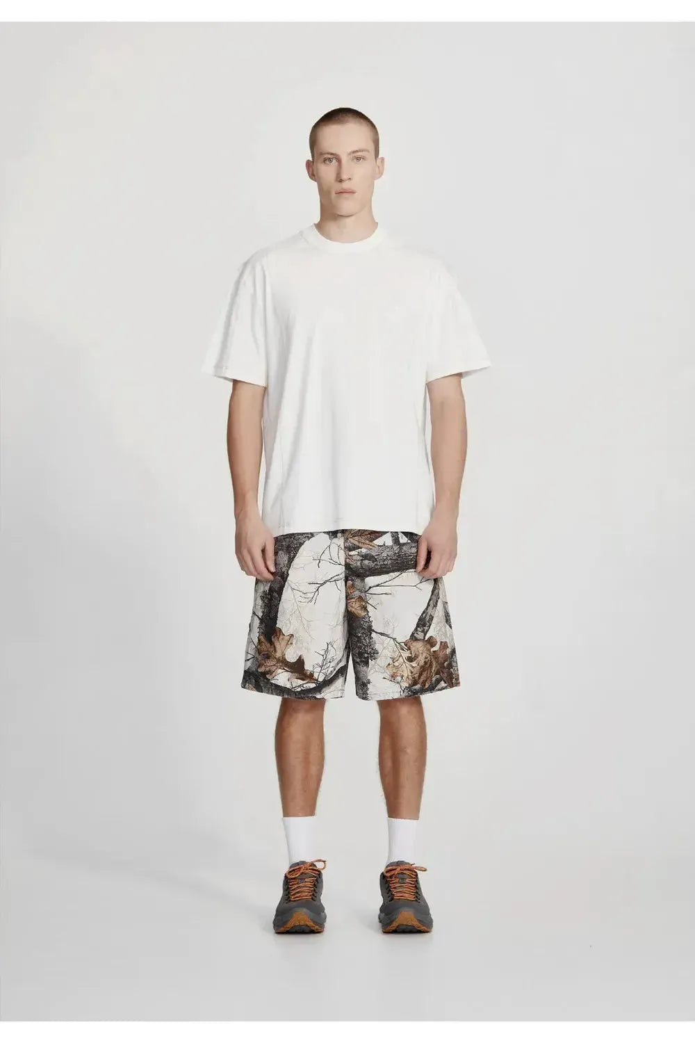 Carpenter Short - Light Foliage COMMONERS | COMMONERS | Mad About The Boy